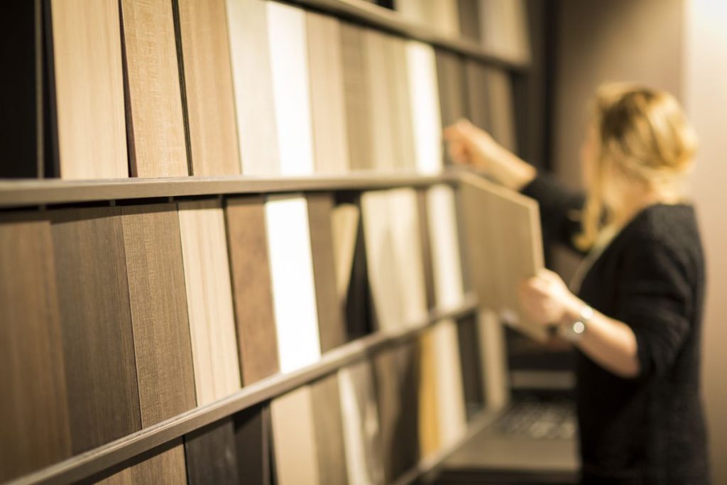 ام‌ دی ‌اف خام بهتر است یا روکش‌دار؟